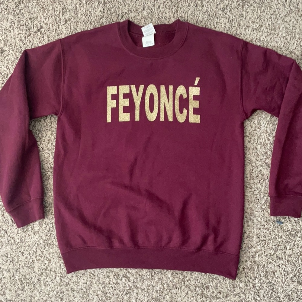 feyonce crew neck sweater
